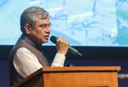 नई दिल्ली: अश्विनी वैष्णव ने कैबिनेट के निर्णयों पर मीडिया को जानकारी दी