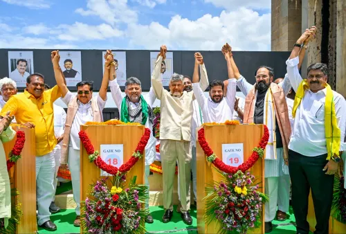 Hospet: Leaders dedicate new Tungabhadra Dam spillway gates