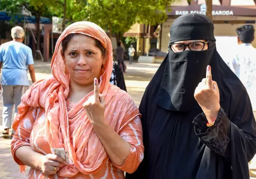 वडोदरा: नगर निगम चुनाव में मतदाताओं ने उत्साह से डाले वोट