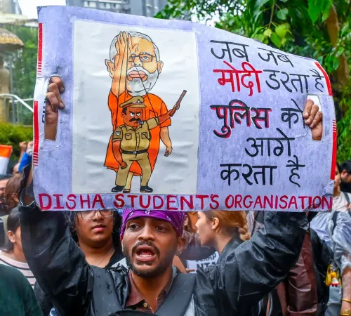 शिवाजी पार्क में CJP समर्थक का विरोध प्रदर्शन