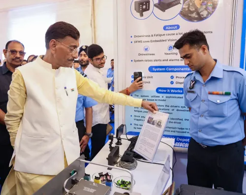 New Delhi: Sanjay Seth and Air Chief Marshal Amar Preet Singh at 'SANKALP' seminar on indigenisation