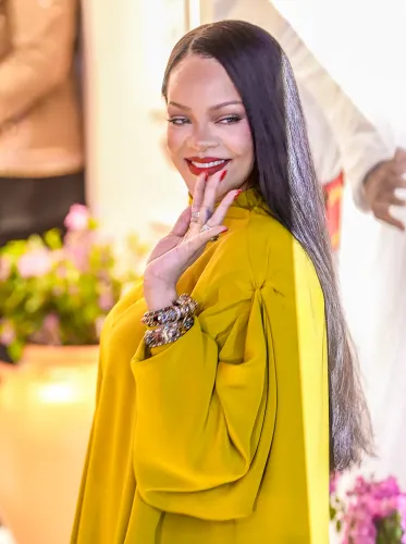 मुंबई: फेंटी ब्यूटी इवेंट में सेलेब्स की धमाकेदार उपस्थिति, फीनिक्स पैलेडियम में जमा हुए सितारे