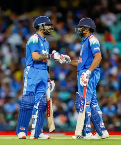 Can Rohit and Virat's Vintage Performances Lead India to Victory Over Australia?