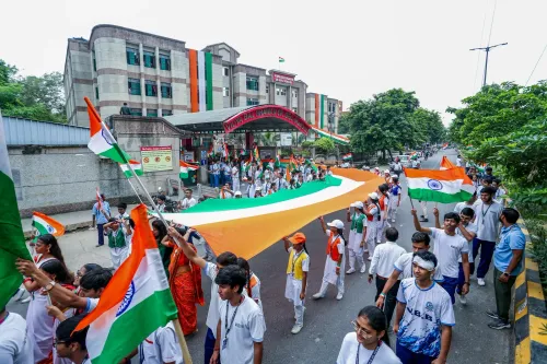 New Delhi: Students take out Tiranga Yatra with 100-foot national flag