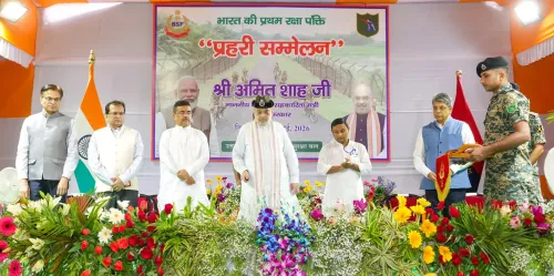 Siliguri: Amit Shah interacts with BSF personnel at Prahari Sammelan