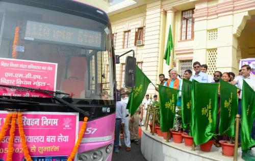 Patna: Bihar Assembly Launches Pink Bus Service for Women Employees