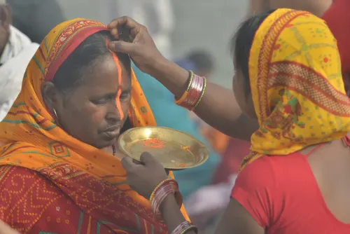 गंगा दशहरा: सिंदूर दान की परंपरा से सजे घाट