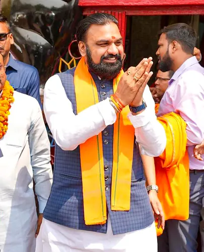 Patna: Samrat Choudhary Prays at Panchroopi Hanuman Mandir Before Taking Oath as Chief Minister of Bihar