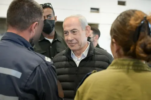 Netanyahu Inspects Palmachim Air Base Amidst Operation ‘Lion’s Roar’