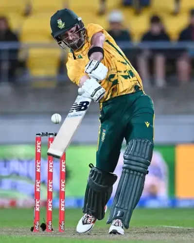Esterhuizen's Heroics Lead South Africa to 19-Run Victory in 4th T20I Against New Zealand