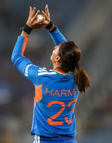 Did Smriti and Shafali’s Partnership Lead India to Victory?