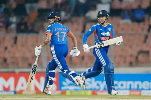 Can India Break Records? Smriti Mandhana Scores 80 and Shafali Hits 79 as India Crush Sri Lanka with 221/2