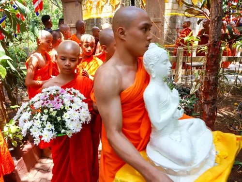 Bengaluru: Buddha Purnima Prayers at Mahabodhi Society