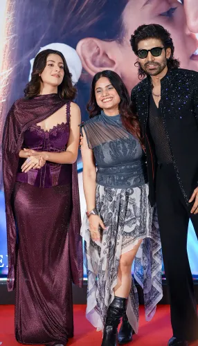 Mumbai: Celebrities Attend the Premiere of 'Tum Mere Ho'