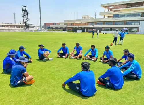 बेंगलुरु: हरभजन सिंह नए ऑफ स्पिनरों का प्रशिक्षण देते हैं