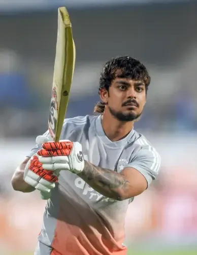Will Axar, Ishan, and Varun Lead India to Victory Against New Zealand in the 5th T20I?