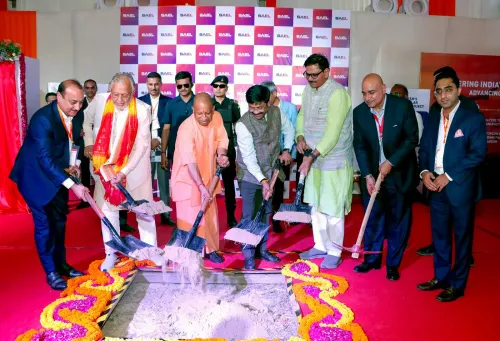 जेवर में SAEL सौर परियोजना — योगी और खन्ना की उपस्थिति