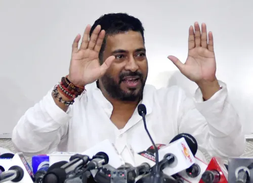 Kolkata: Shankar Ghosh and Purnima Chakraborty hold press conference