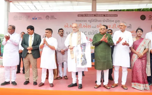 अमित शाह ने अहमदाबाद में वृक्षारोपण महाअभियान का शुभारंभ किया