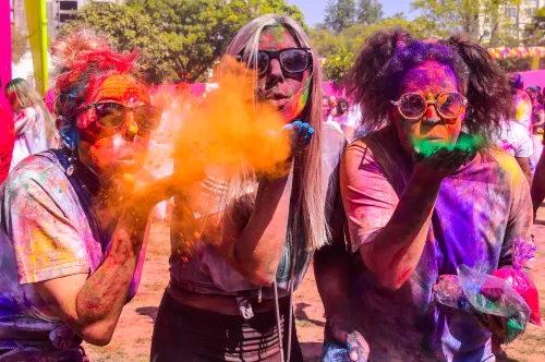 Jaipur: International Visitors Commemorate Holi at State Tourism Festival