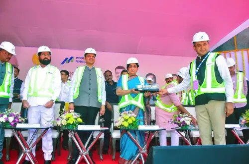 ठाणे: ठाणे-बोरिवली ट्विन टनल प्रोजेक्ट के लिए टनल बोरिंग मशीन का शुभारंभ