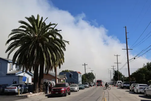 Los Angeles: Warehouse fire breaks out