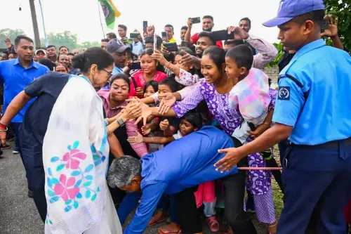 जलपाईगुड़ी: ममता बनर्जी की जनसभा में भागीदारी