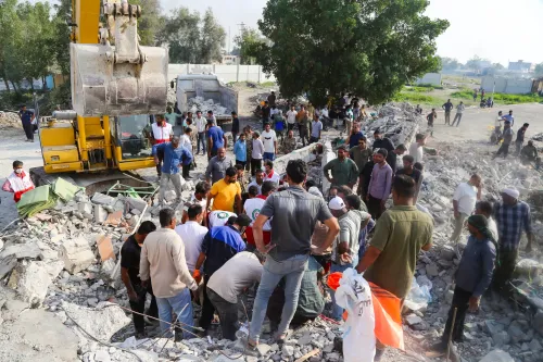 Hormozgan: Emergency Teams Dig Through Rubble Following Assault on Educational Institution