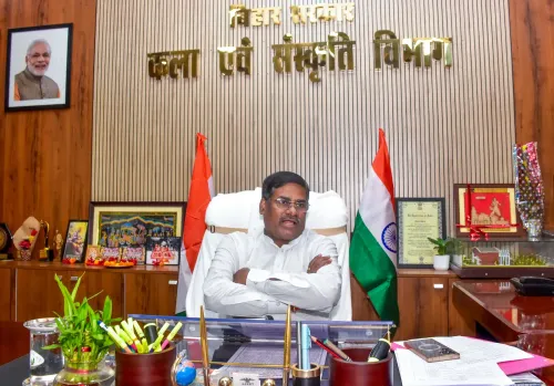 पटना में चंद्रवंशी की पत्रकारों से बातचीत
