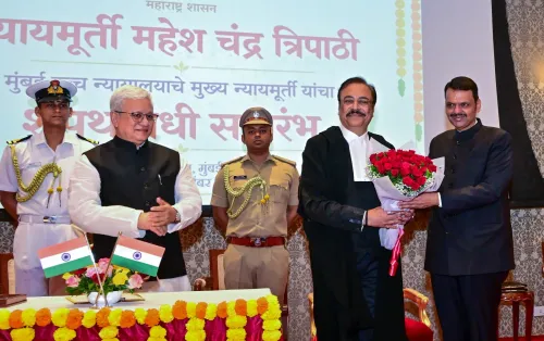मुख्यमंत्री फडणवीस से मिले नवनियुक्त मुख्य न्यायाधीश त्रिपाठी