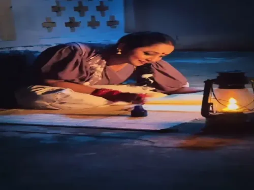 क्या रानी चटर्जी की फिल्म का लेटेस्ट गाना 70 के दशक के सखी प्रेम को दर्शाता है?