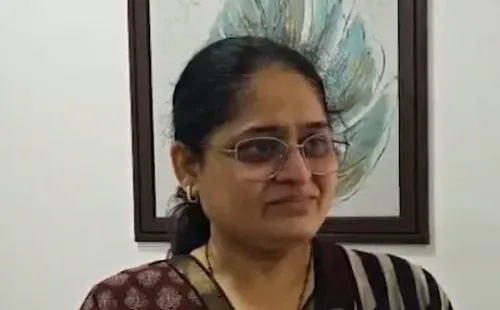 72वें नेशनल फिल्म अवॉर्ड: योगेश देशपांडे की जीत पर पत्नी तृप्ति की आँखें हुईं नम, बोलीं — 'सालों के संघर्ष का मिला फल'