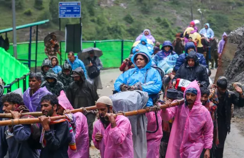 Amarnath pilgrims depart for holy cave shrine