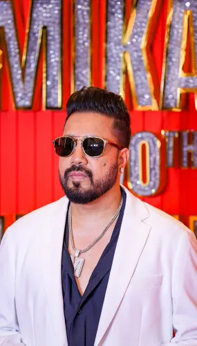 मिका सिंह का 50वाँ जन्मदिन: मुंबई में जश्न