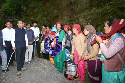 Jairam Thakur Inspects Flood-Affected Areas in Mandi