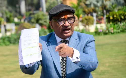 Patna: Sunil Kumar Singh interacts with journalists