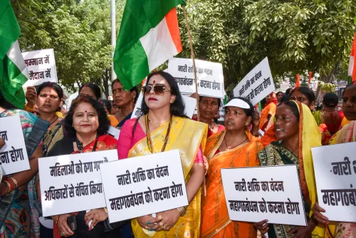 पटना: बीजेपी का महिला आक्रोश मार्च