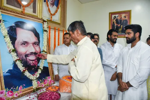 Patna: Pashupati Paras pays tribute to Ram Vilas Paswan on his birth anniversary