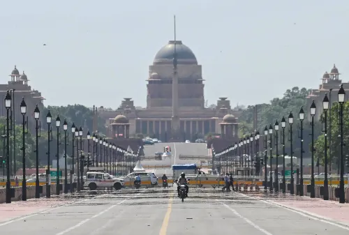 Intense Heat Affects New Delhi