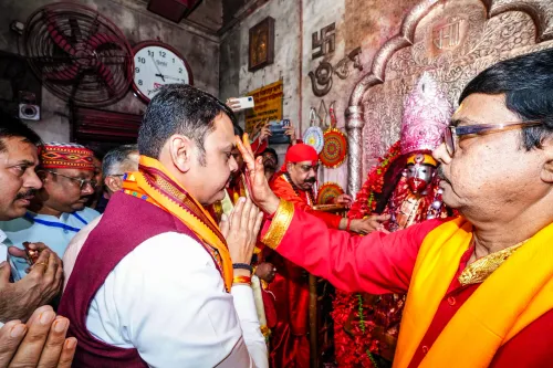 Tarapith: Devendra Fadnavis Pays Respects at Maa Tara Shrine