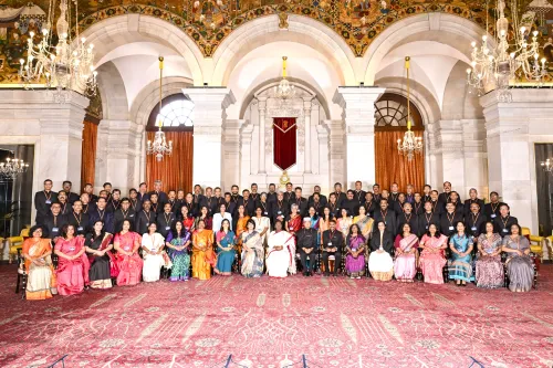 New Delhi: IAS Officials Meet President Droupadi Murmu at Rashtrapati Bhavan