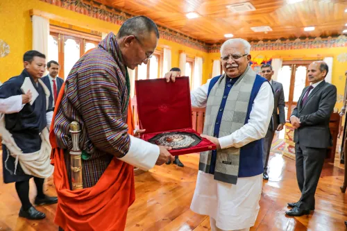 थिम्पू में मनोहर लाल और भूटान के पीएम त्शेरिंग तोबग्य की बैठक
