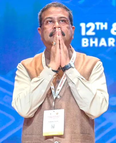 धर्मेंद्र प्रधान ने PM मोदी को सौंपा इस्तीफ़ा