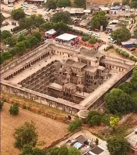 9वीं शताब्दी का चांद बावड़ी: राजस्थान की अद्भुत सीढ़ीदार बावड़ी, 'प्रसन्नता की देवी' को समर्पित