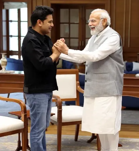 पीएम मोदी के 75वें जन्मदिन पर फिल्मी सितारों ने दी बधाई, कहा- 'हम आपके सदैव ऋणी रहेंगे'