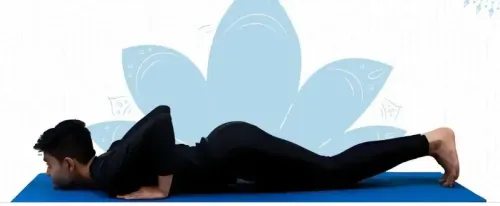 क्या रोज करें <b>अष्टांग नमस्कार</b>, घटेगी <b>पेट की चर्बी</b>, मजबूत होगा पूरा <b>शरीर</b>?