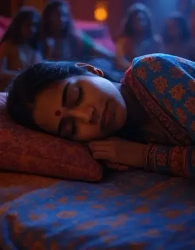 सपनों में दिखाई दे रहे पूर्वज, जानें स्वप्न शास्त्र के अनुसार क्या है इसके संकेत 