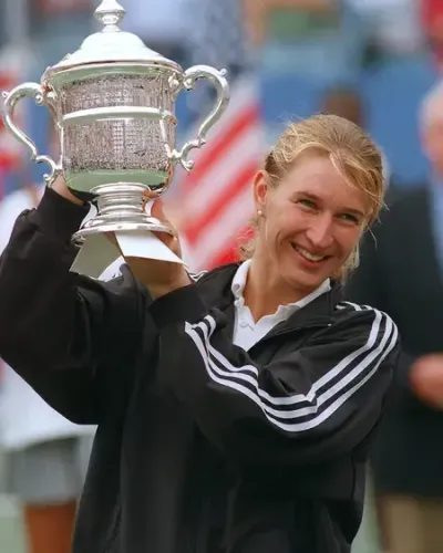स्टेफी ग्राफ : फैंस में ऐसी दीवानगी किसी और महिला टेनिस खिलाड़ी के लिए नहीं दिखी