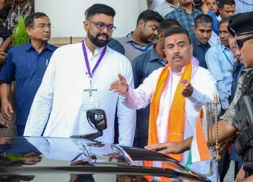विधानसभा से निकलते सुवेंदु अधिकारी