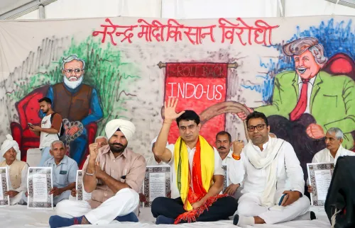 नई दिल्ली: युवा कांग्रेस ने जंतर मंतर पर भारत- अमेरिका व्यापार समझौते के खिलाफ प्रदर्शन किया